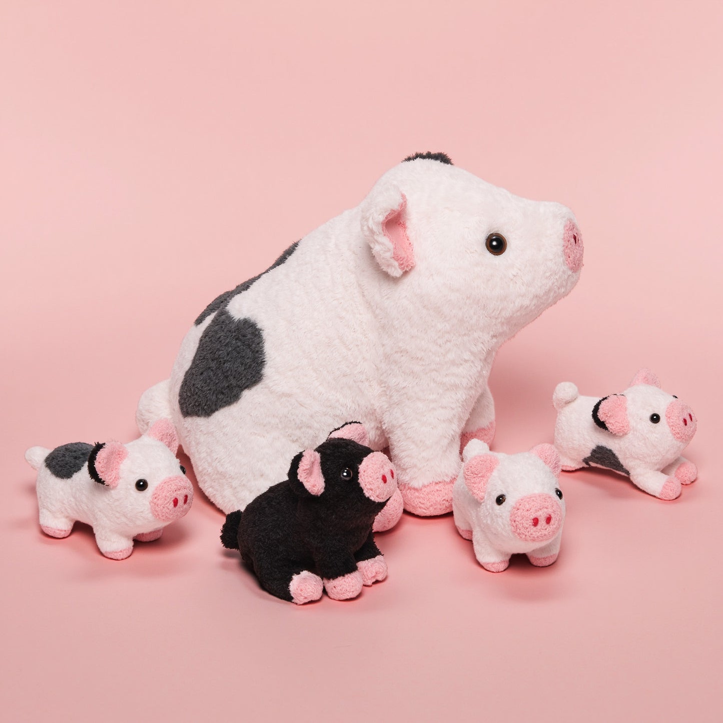 Spotted Pig Mommy Stuffed Animal Set with 4 Piglets Inside